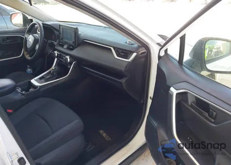 2019 Toyota Rav4 Le z USA, uszkodzony, nr VIN 2T3G1RFV0KW008617